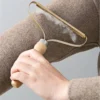 Portable Manual Hair Remover Ball Trimmer Carpet Wool Coat Clothes Epilator Reusable Pet Hair Remover Cat and Dog Cleaning Tools