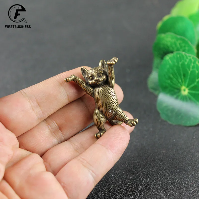 Antique Copper Cartoon Kung Fu Cat Statue Desktop Ornaments Metal Brass Animal Figurines Miniatures Home Decorations Accessories