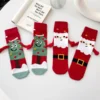 S7335791aec604bbcae8bb66f506545e7v.webp Holding Hands Socks Cartoon Elastic Hand Socks Magnet Mid-calf Socks Funny Gift For New Year Christmas Valentines Day Birthday